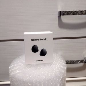 Brand New!! Samsung Galaxy buds 2 Bluetooth headphone inbox unopened